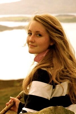 Amelia Berridge (vocals)